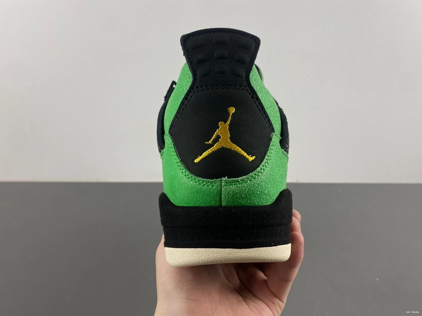 Jordan “Manila” Air 4 0515